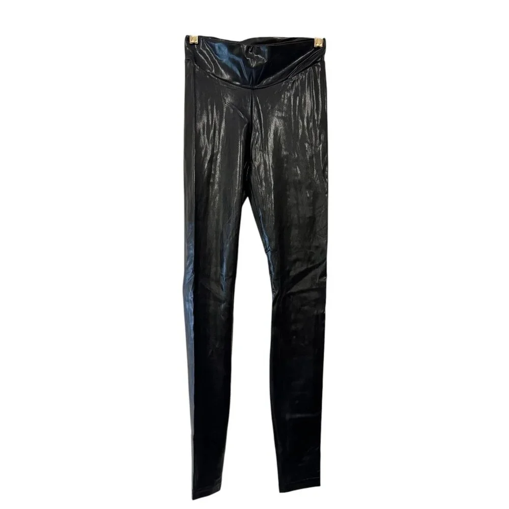 NWT! Hue Women's Glossy Black Leggings Size XS - Picture 1 of 12